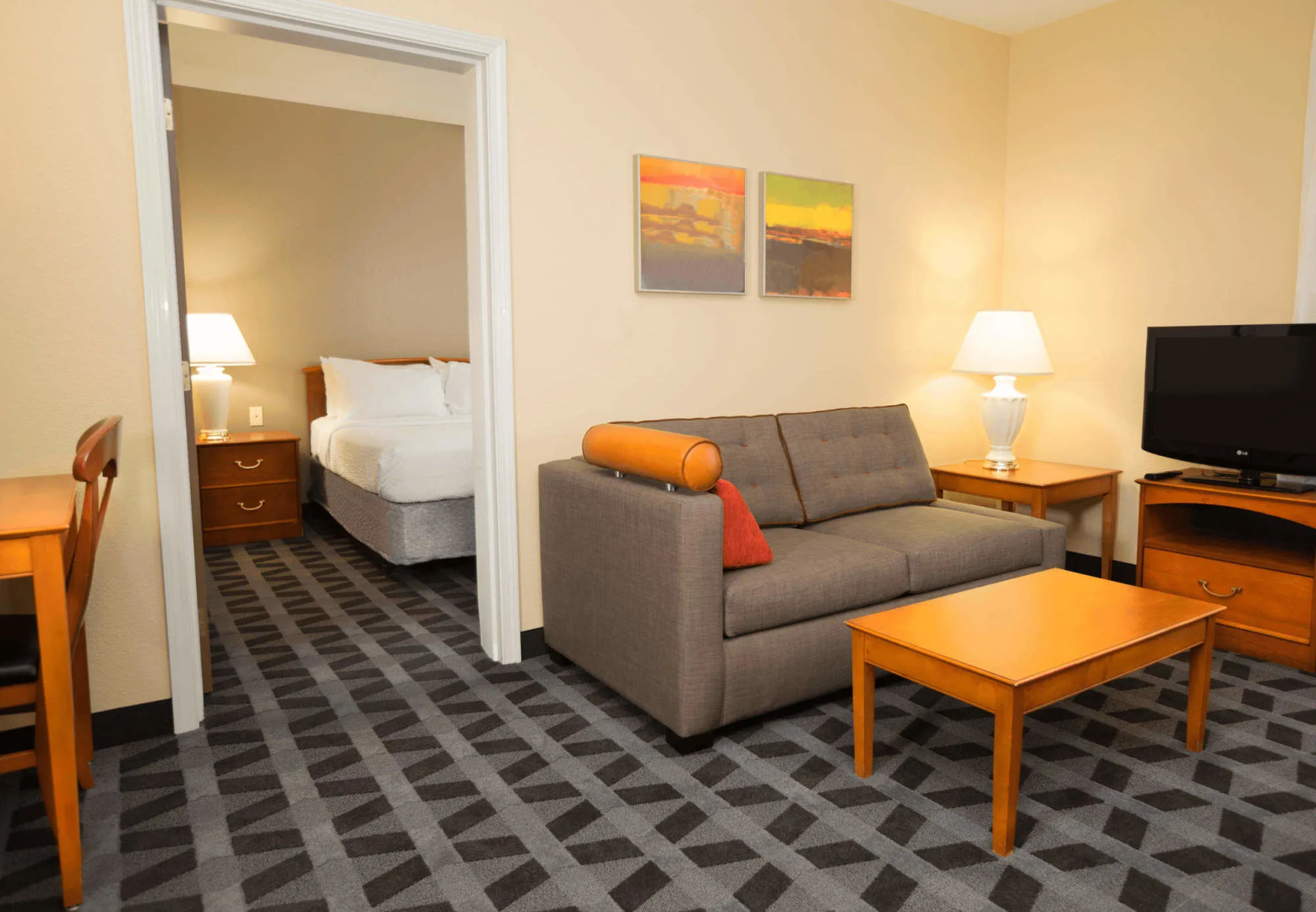 Photo - TownePlace Suites Chicago Lombard