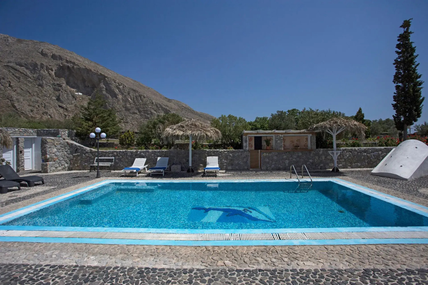 Foto - Birds Villa Apartments with Heated Pool - Including Car and Breakfast