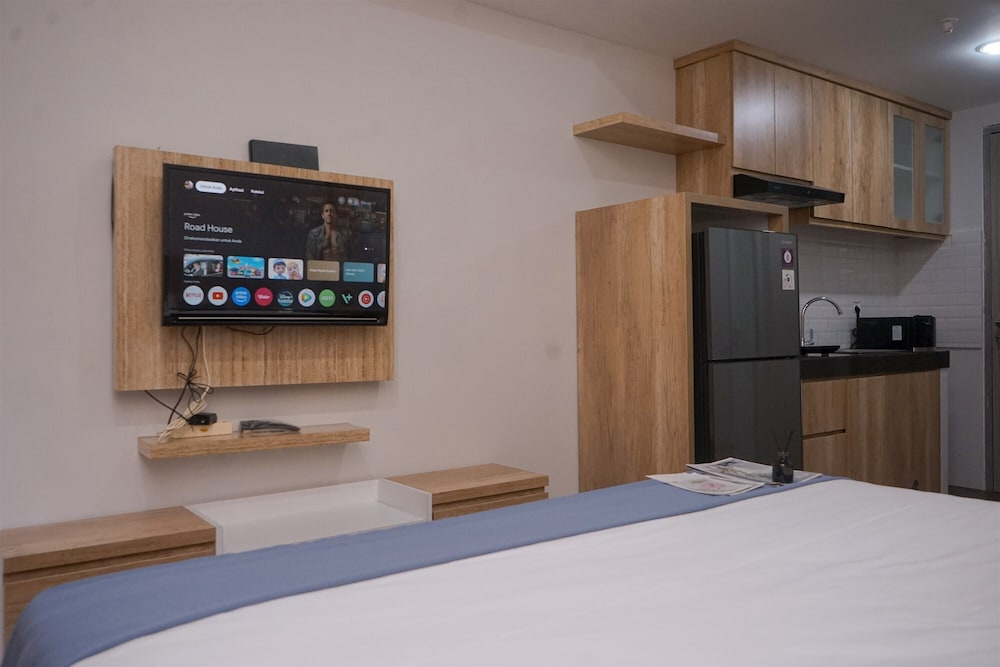 Comfy Designed Studio Apartment At Anwa Residence