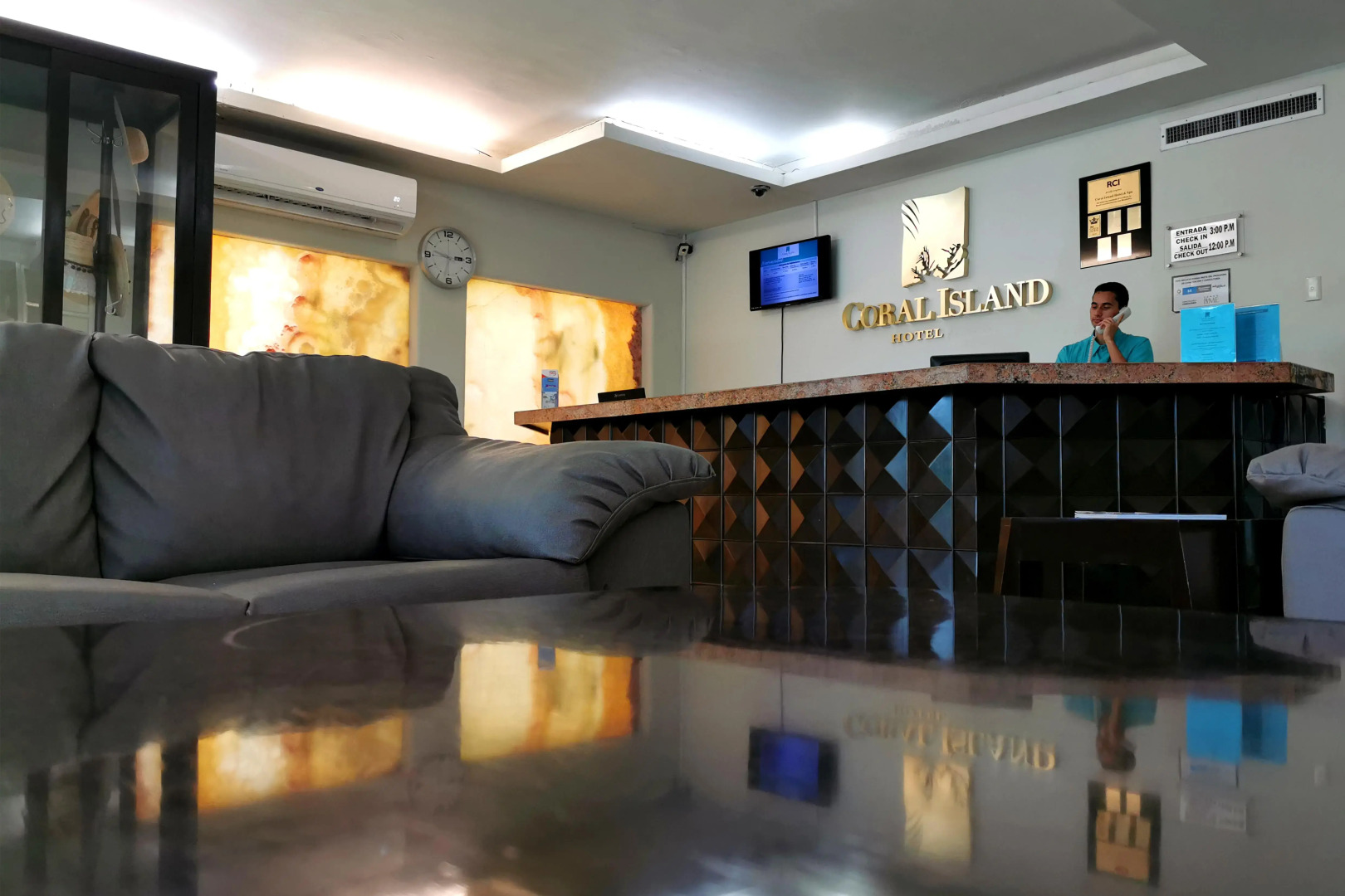 Photo - Coral Island Beach View Hotel