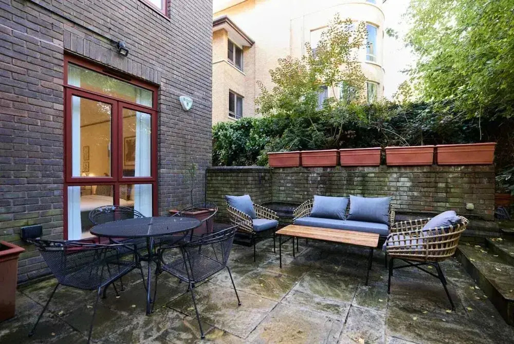 Foto - The Primrose Hill Place - Charming 4BDR Flat with Communal Garden