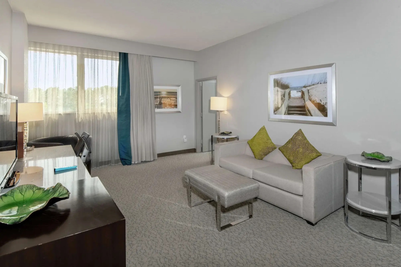 Photo - DoubleTree by Hilton Hotel Jacksonville Airport