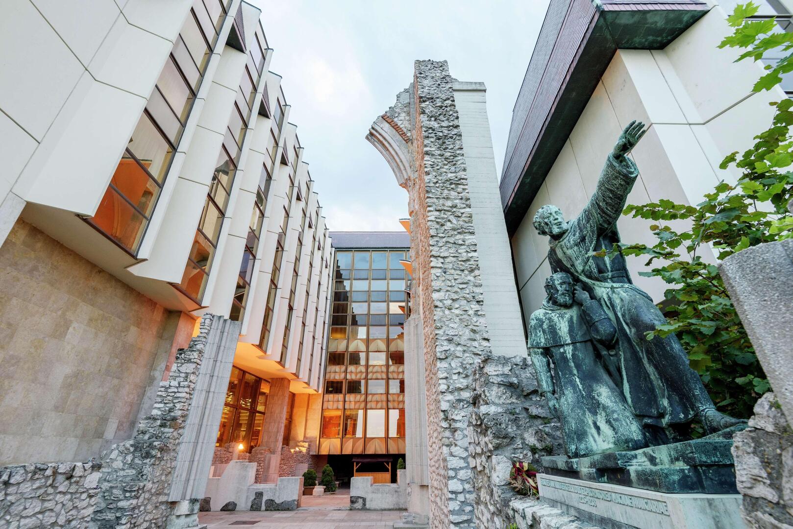 Photo - Hilton Budapest