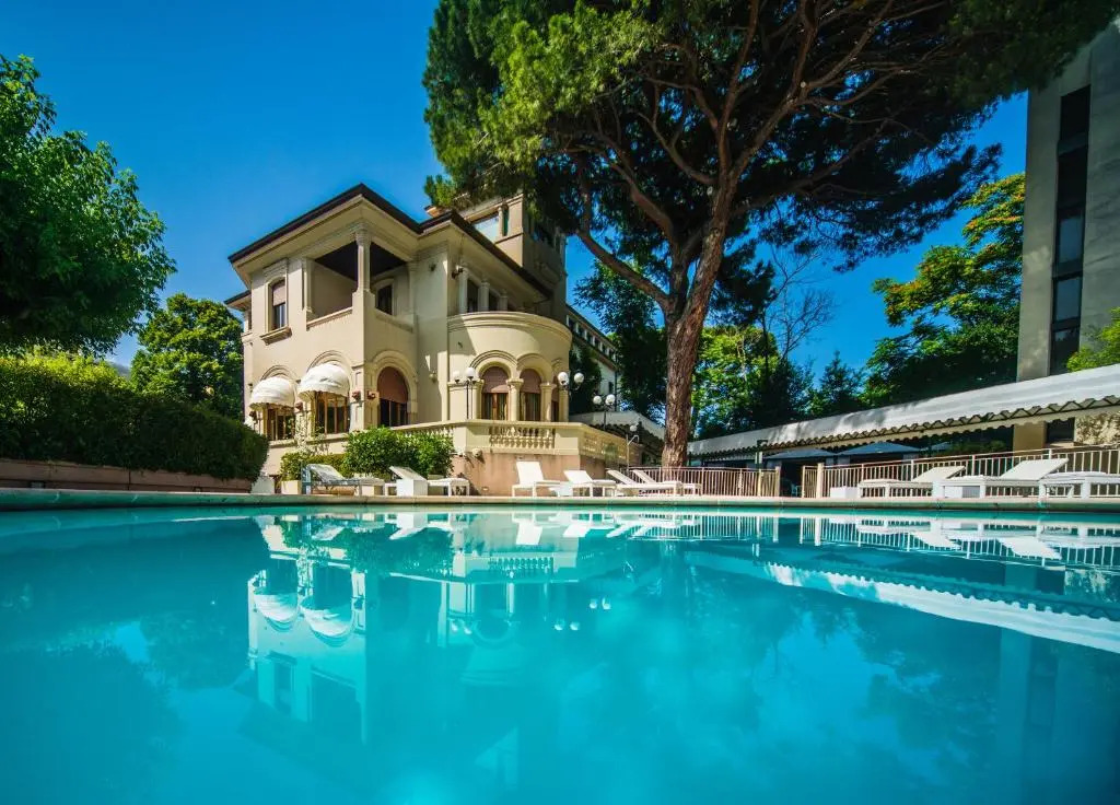 Foto - Hotel De La Ville