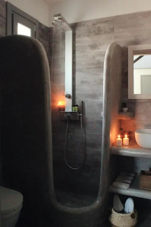 Photo - Aeron Suites