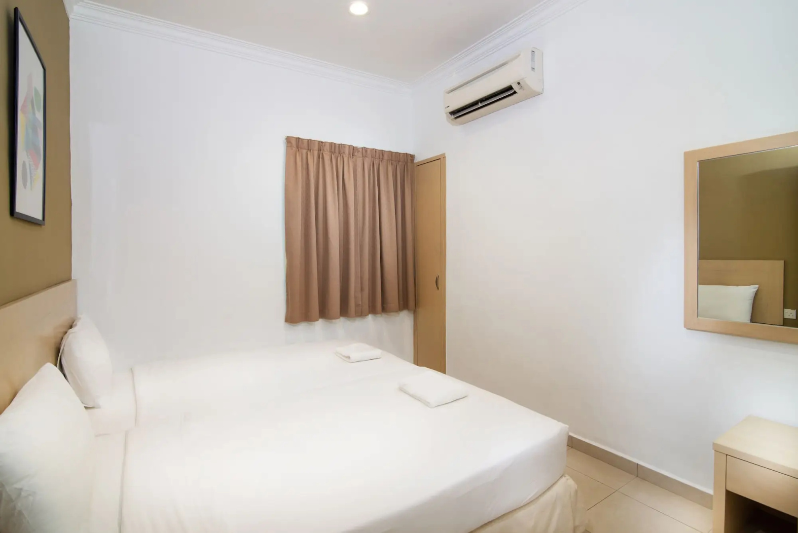 Golden View Serviced Apartment