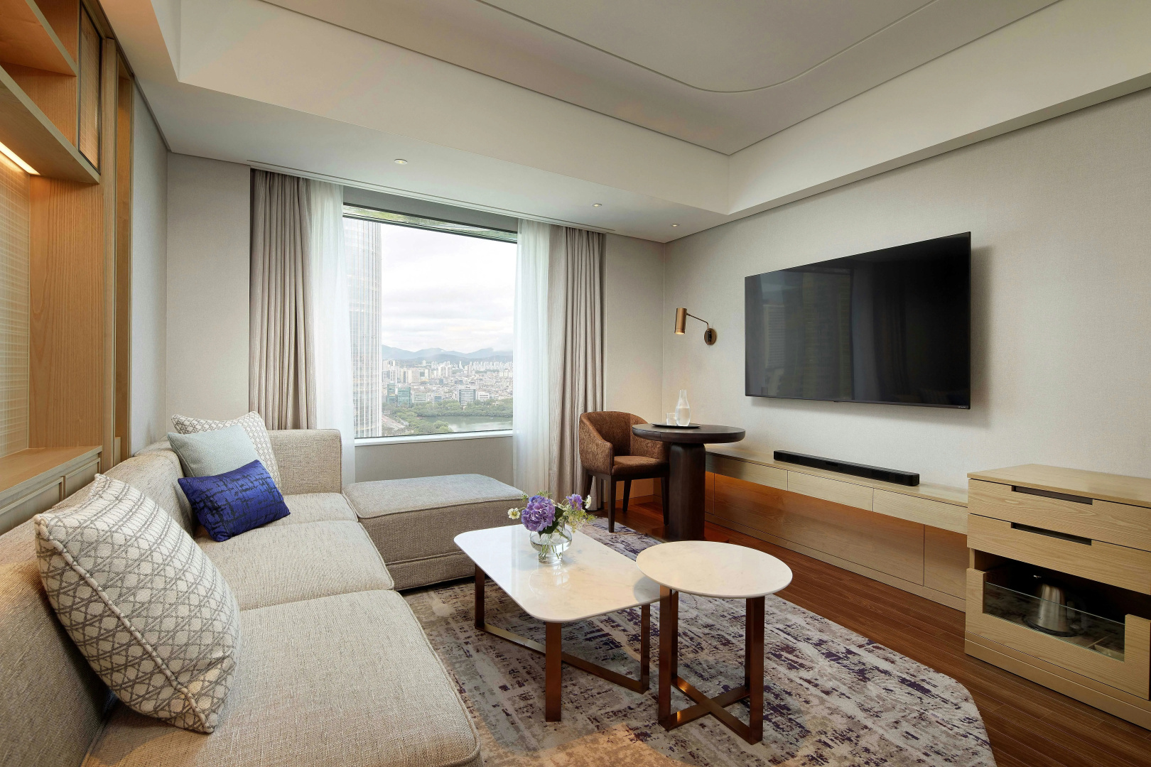 Photo - Lotte Hotel World