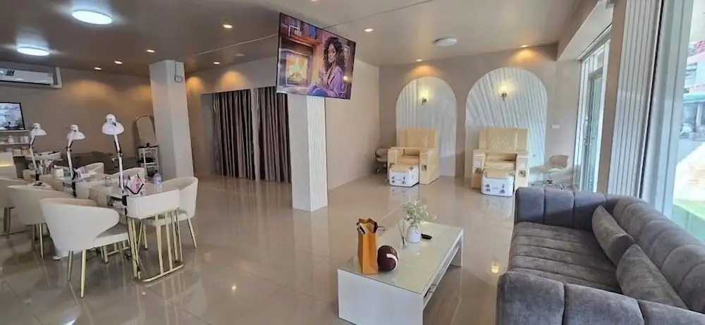 Photo - Royal Star Suites pattaya