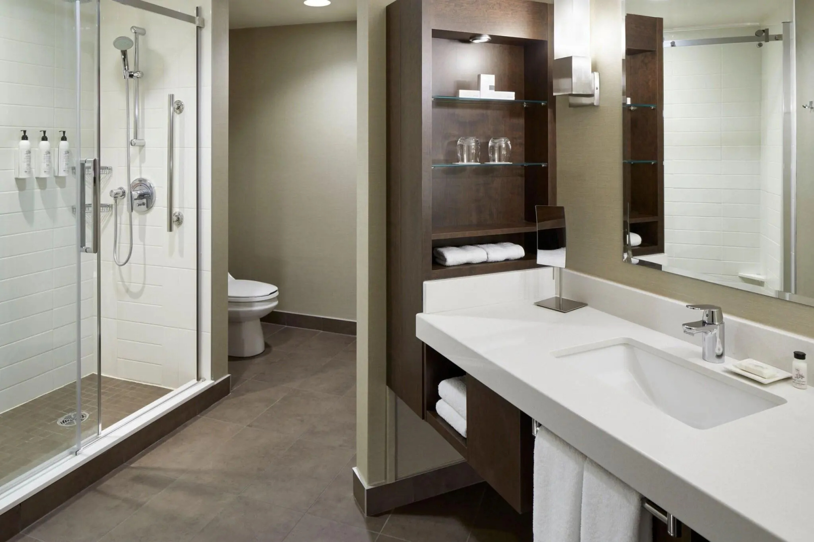Photo - Delta Hotels by Marriott Montreal
