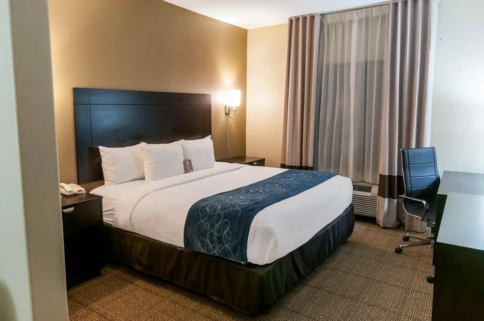 Foto - Spark Suites - Hobby Airport