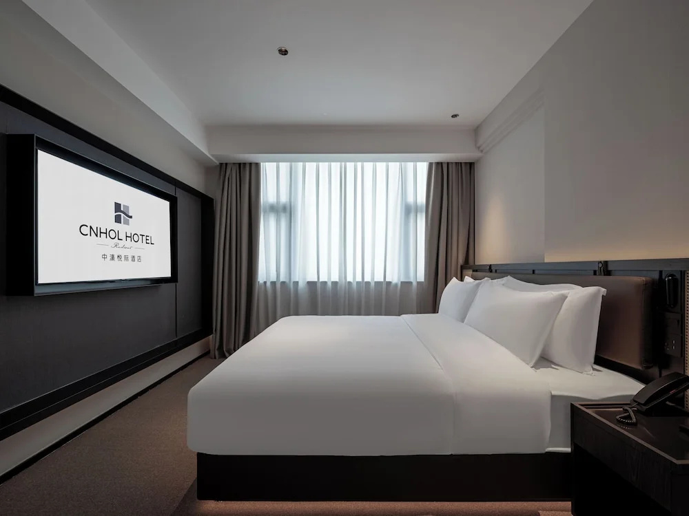 Cnhol Radient Hotel