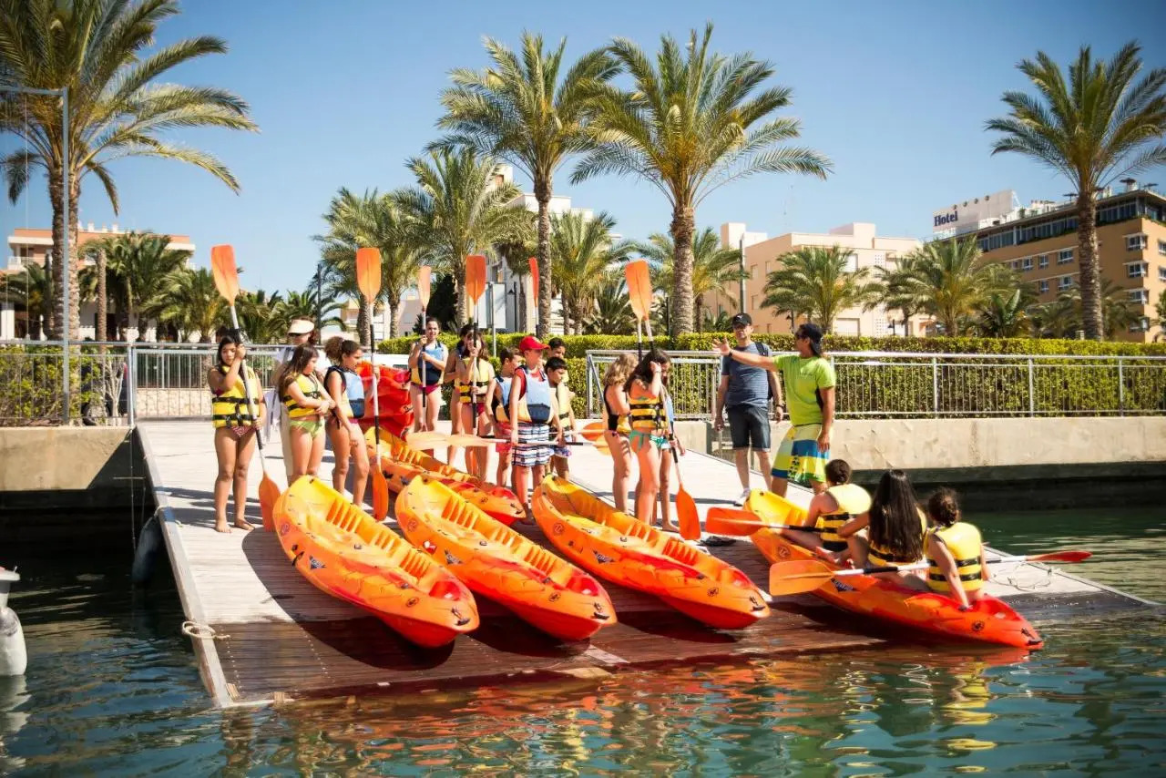 Photo - Senator Águilas