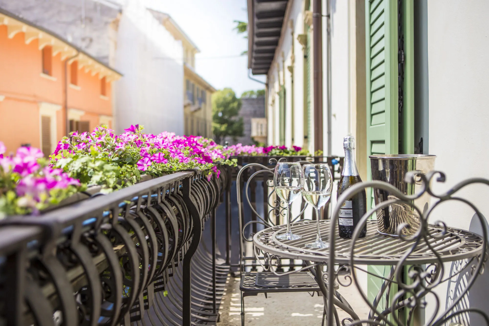 Photo - Lady Capulet Apartments