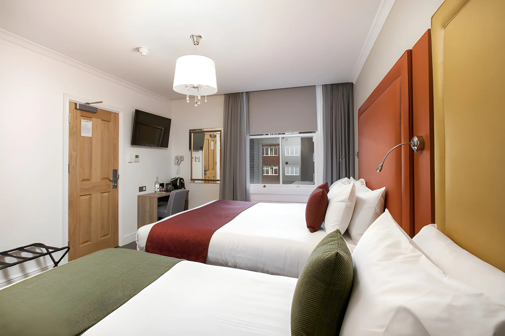 Photo - The Porchester Hotel