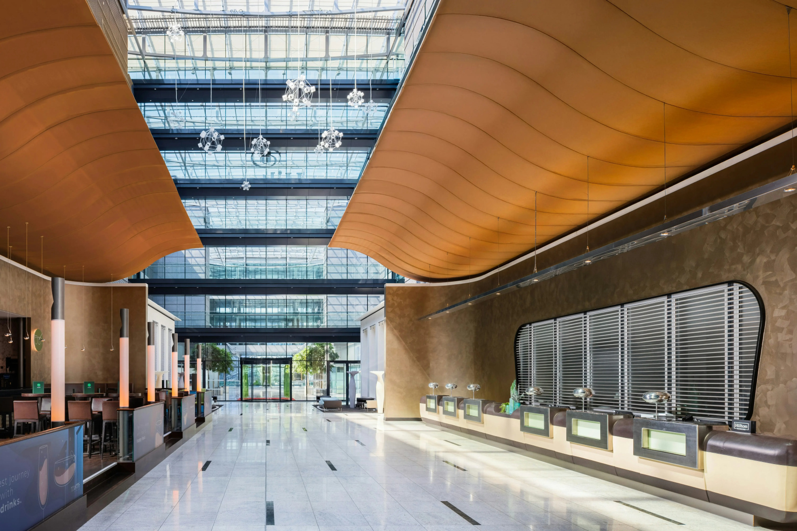 Photo - Hilton Frankfurt Airport