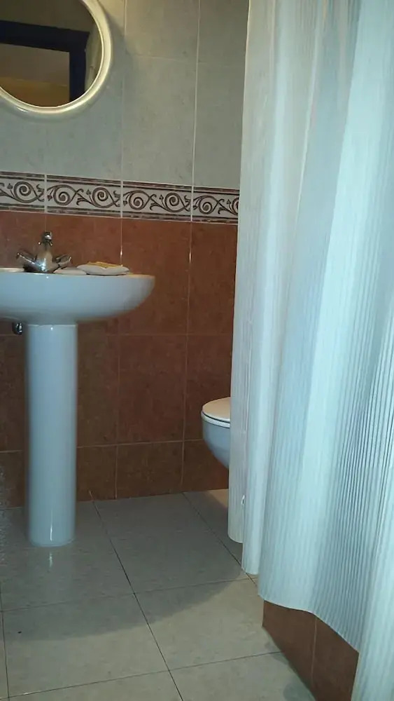 Foto - Hostal Guzman El Bueno by gaiarooms