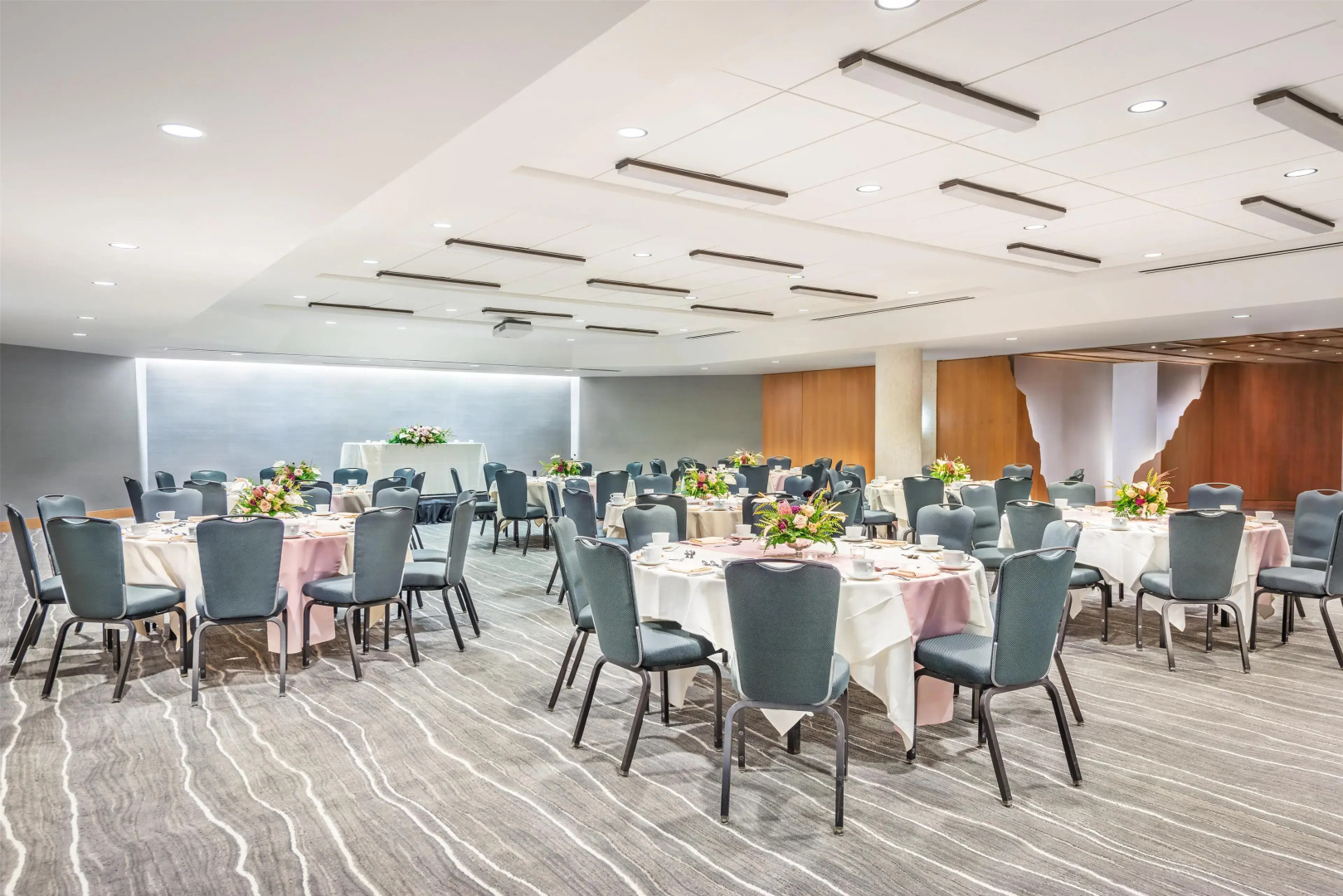 Photo - Hyatt Regency Waikiki Beach Resort & Spa