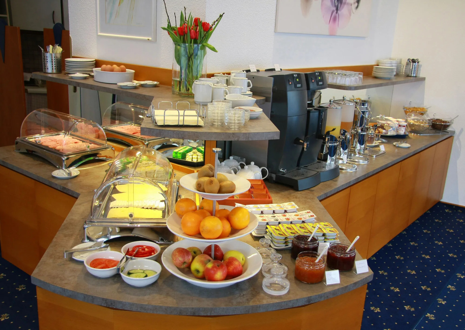 Photo - The Weekend Hotel
