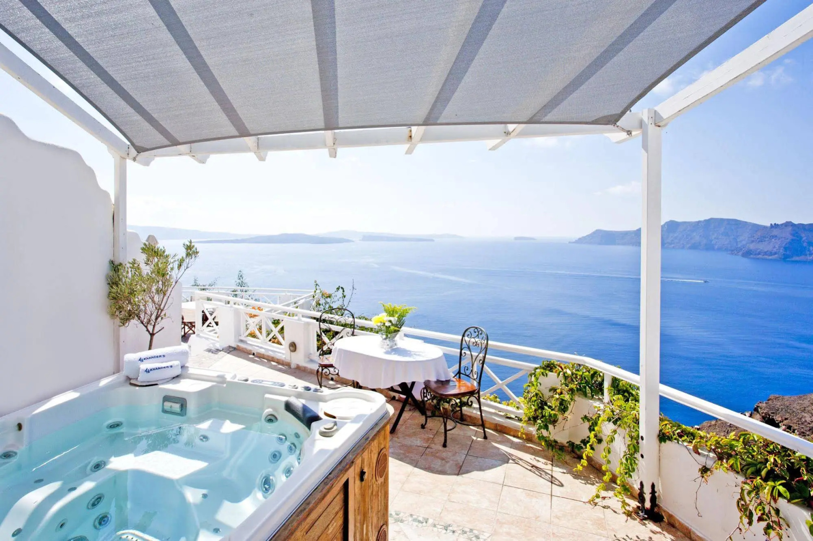 Photo - Alexander's Suites