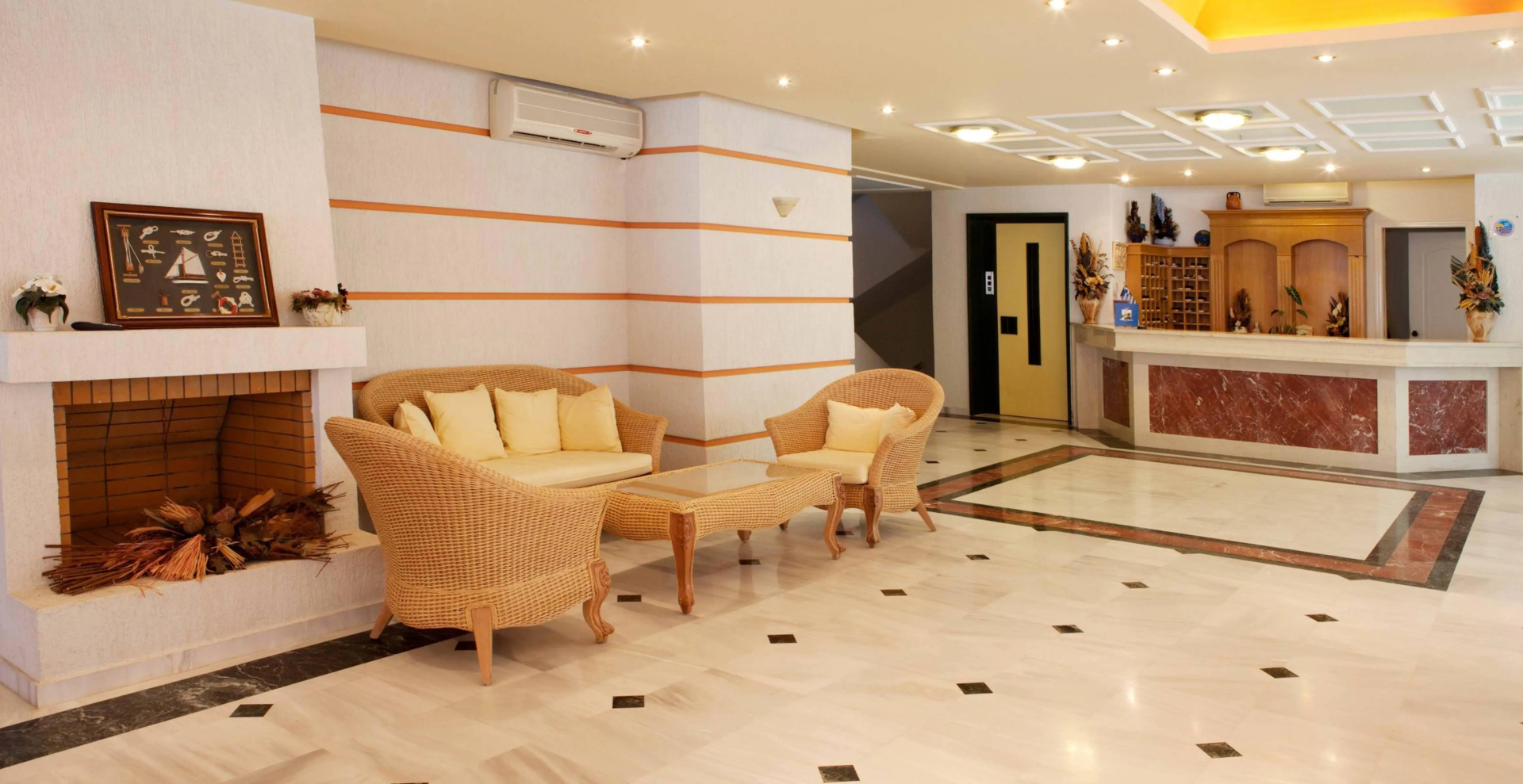 Photo - Dedalos Beach Hotel