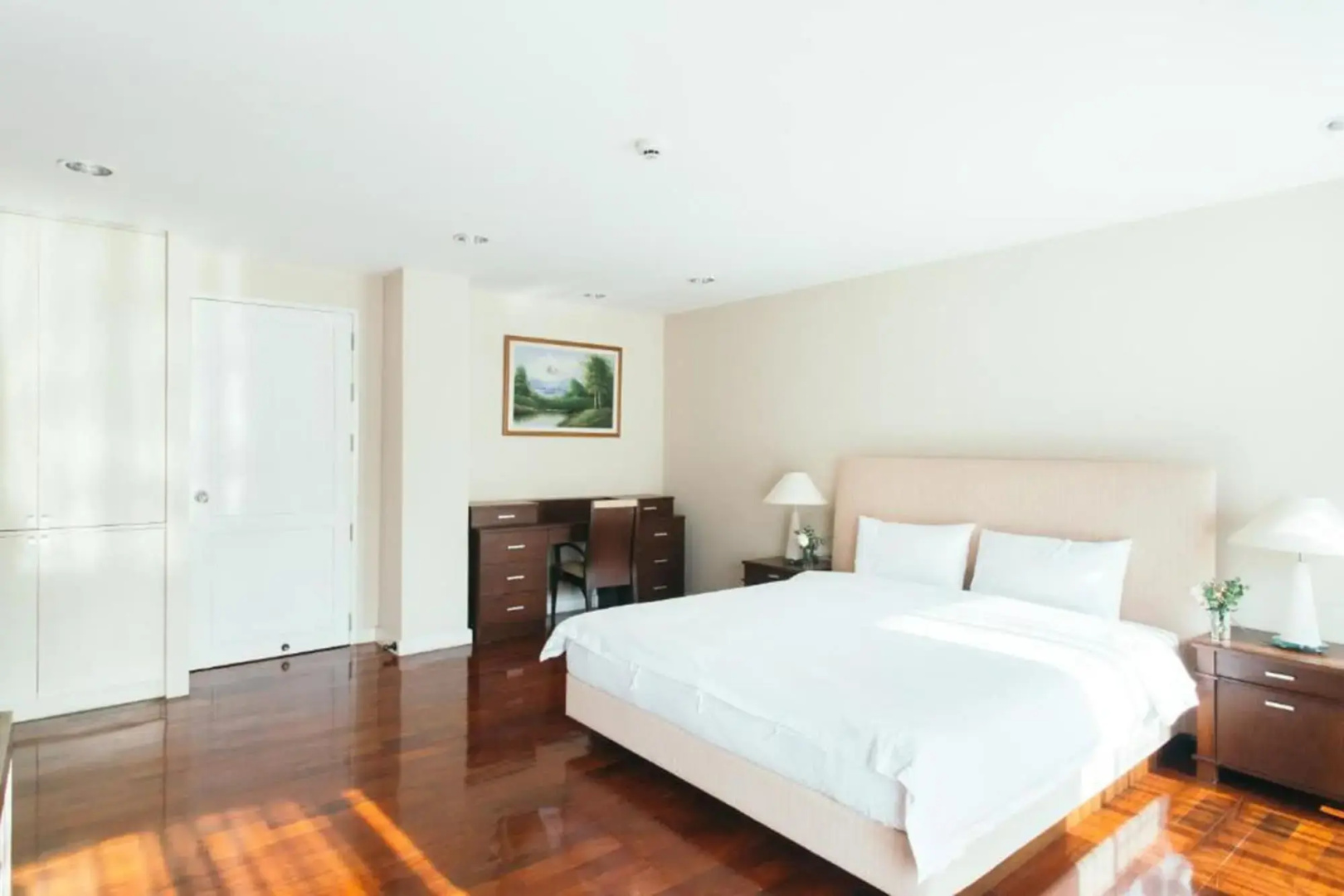 Photo - Thomson Residence Hotel