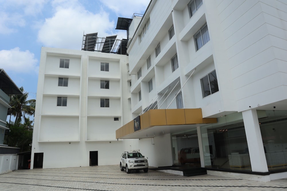 Hotel Seven Lights