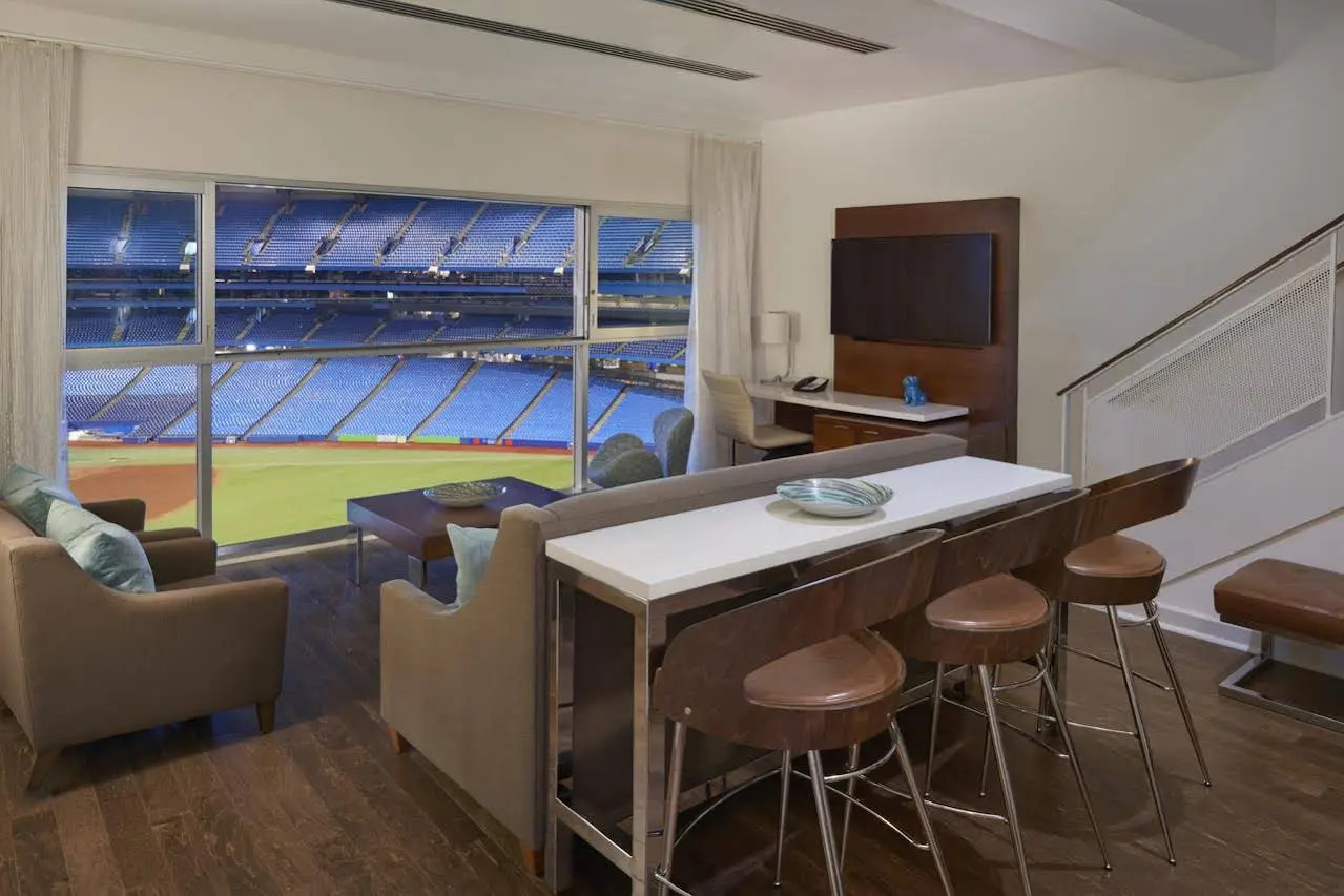 Photo - Toronto Marriott City Centre Hotel