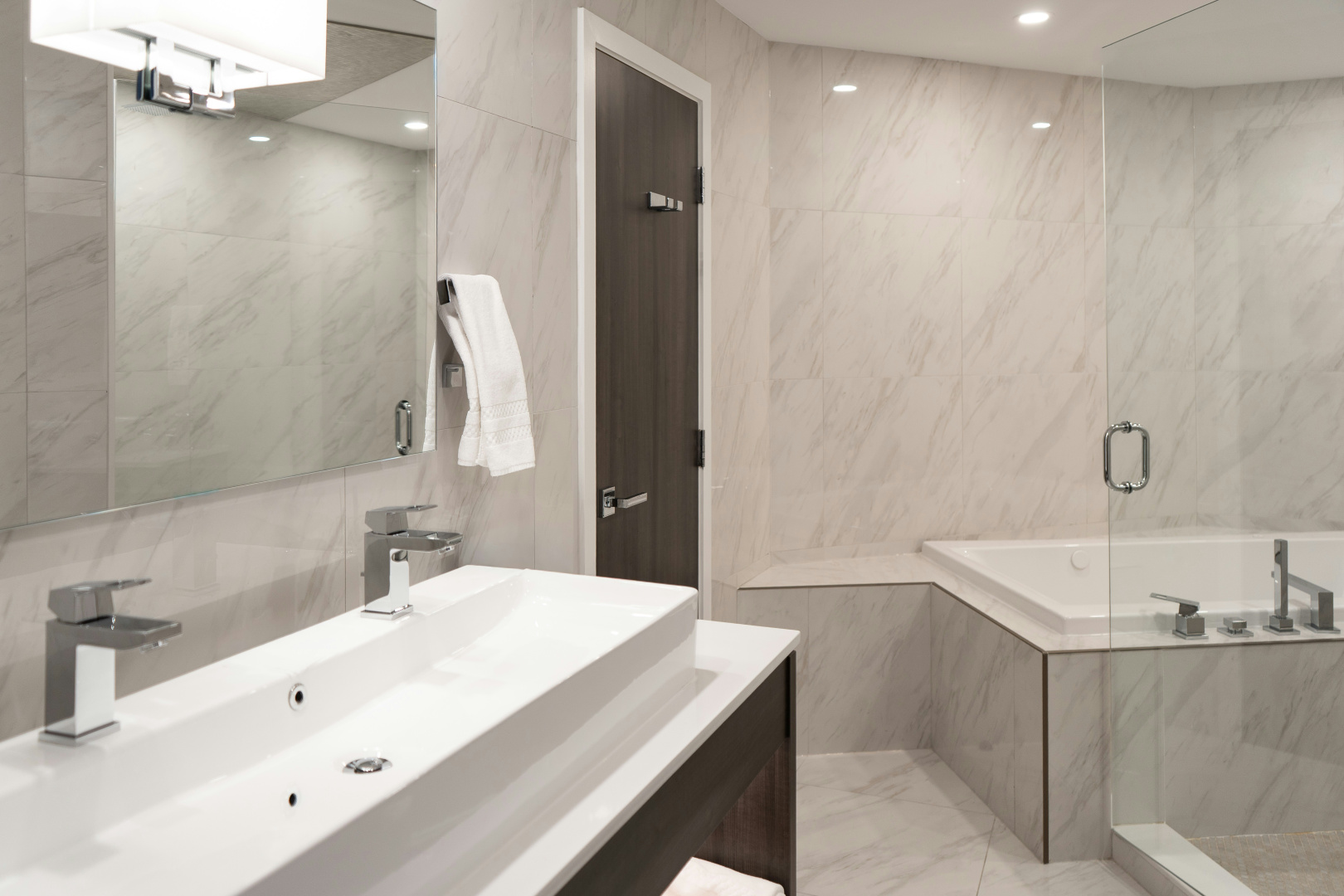 Photo - White Oaks Resort & Spa