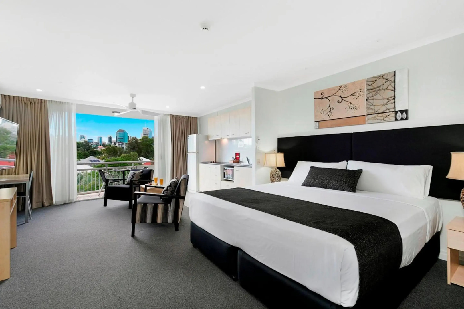Photo - The Wellington Apartment Hotel