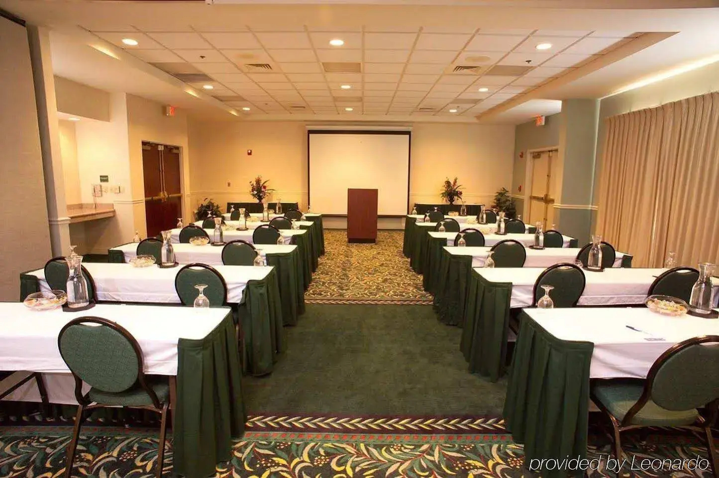 Photo - Hilton Garden Inn Jacksonville Airport