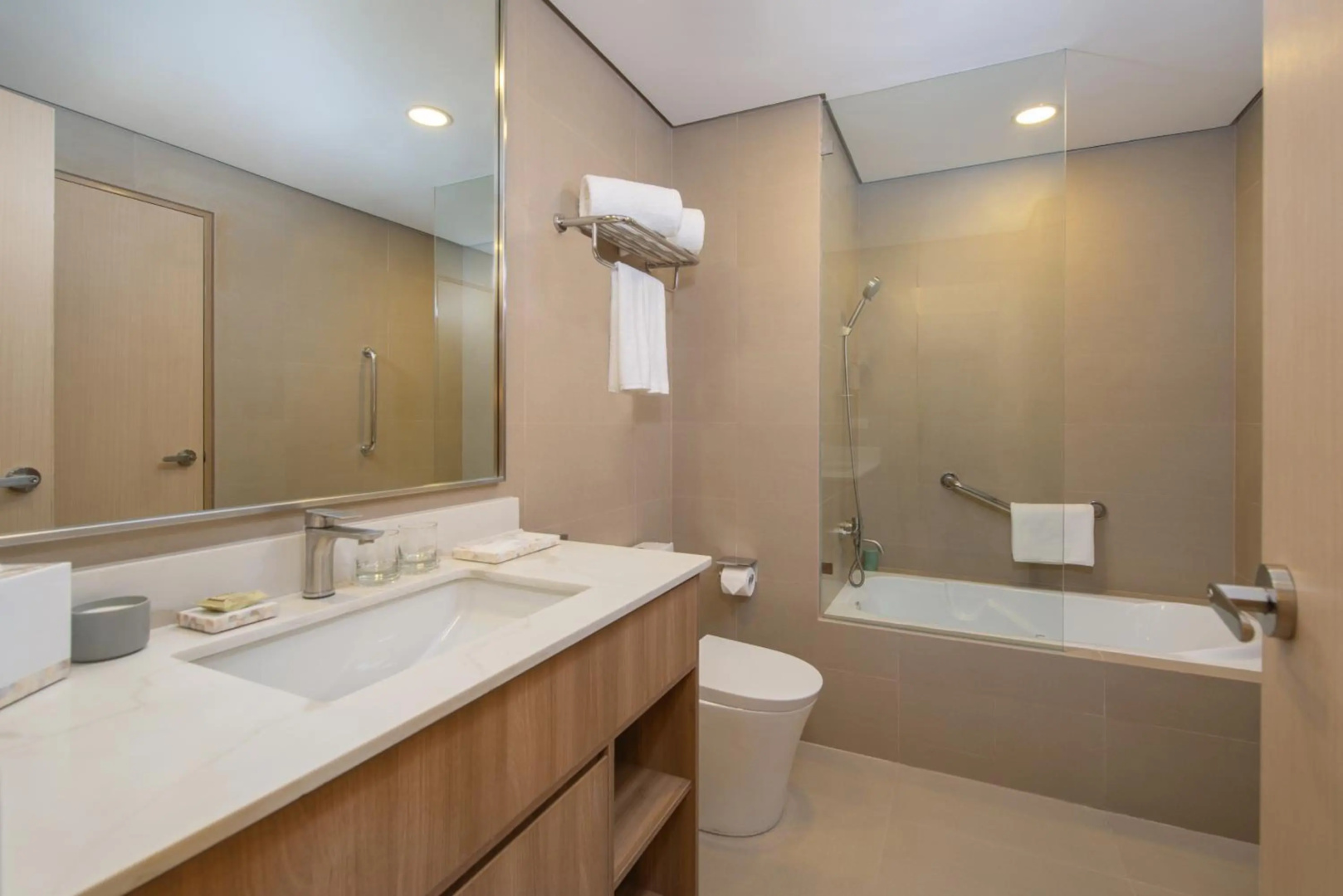Photo - Somerset Valero Makati