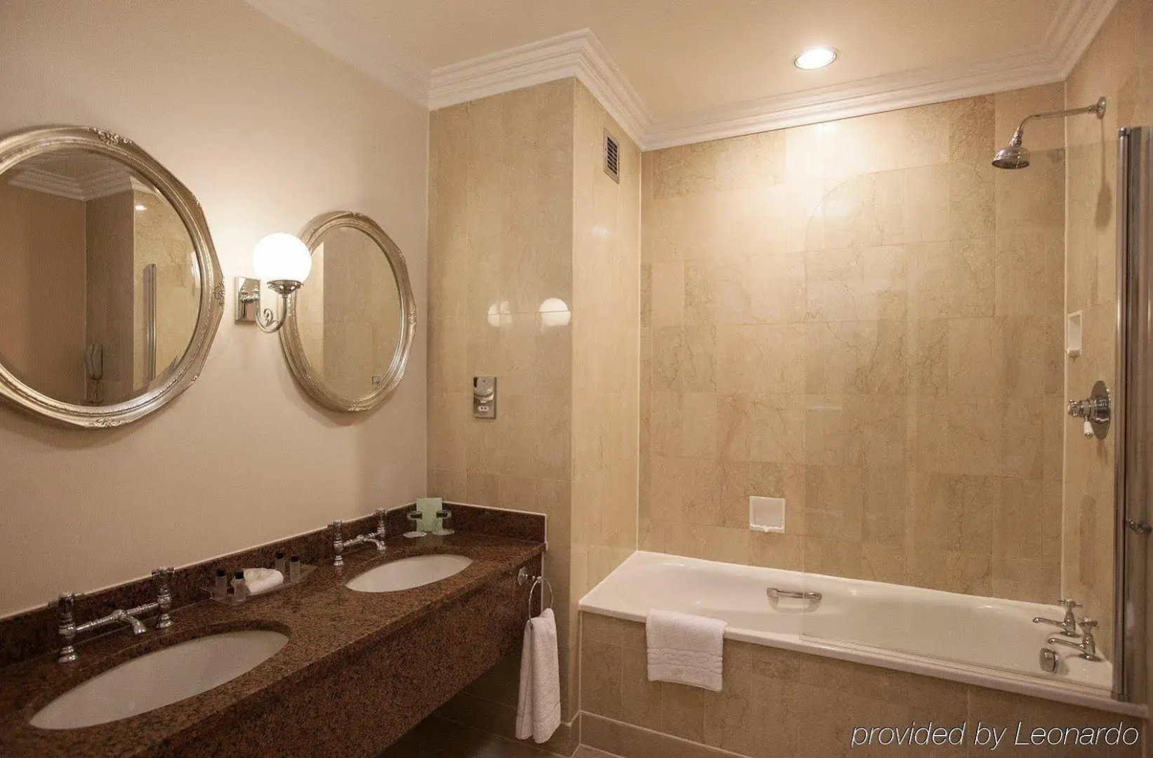Foto - Down Hall Hotel