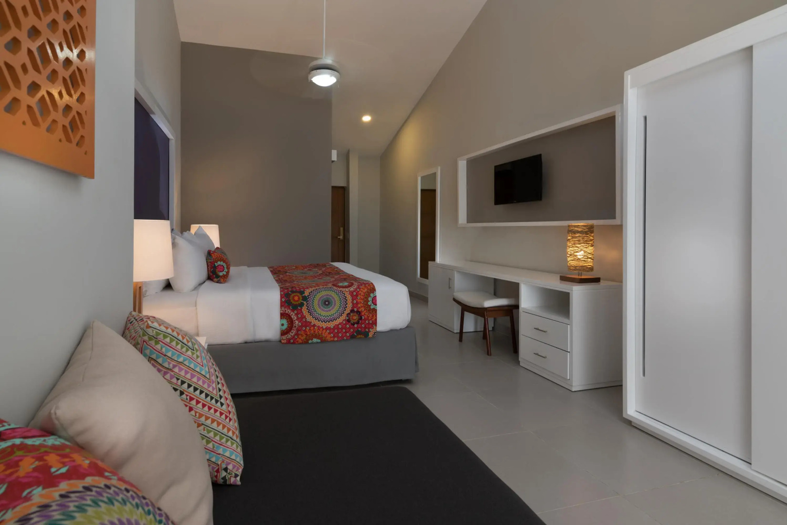 Photo - Emotions by Hodelpa - Juan Dolio