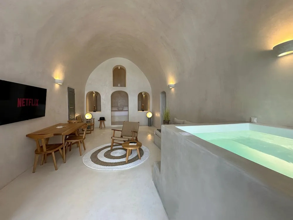 Photo - Dagaz Suites