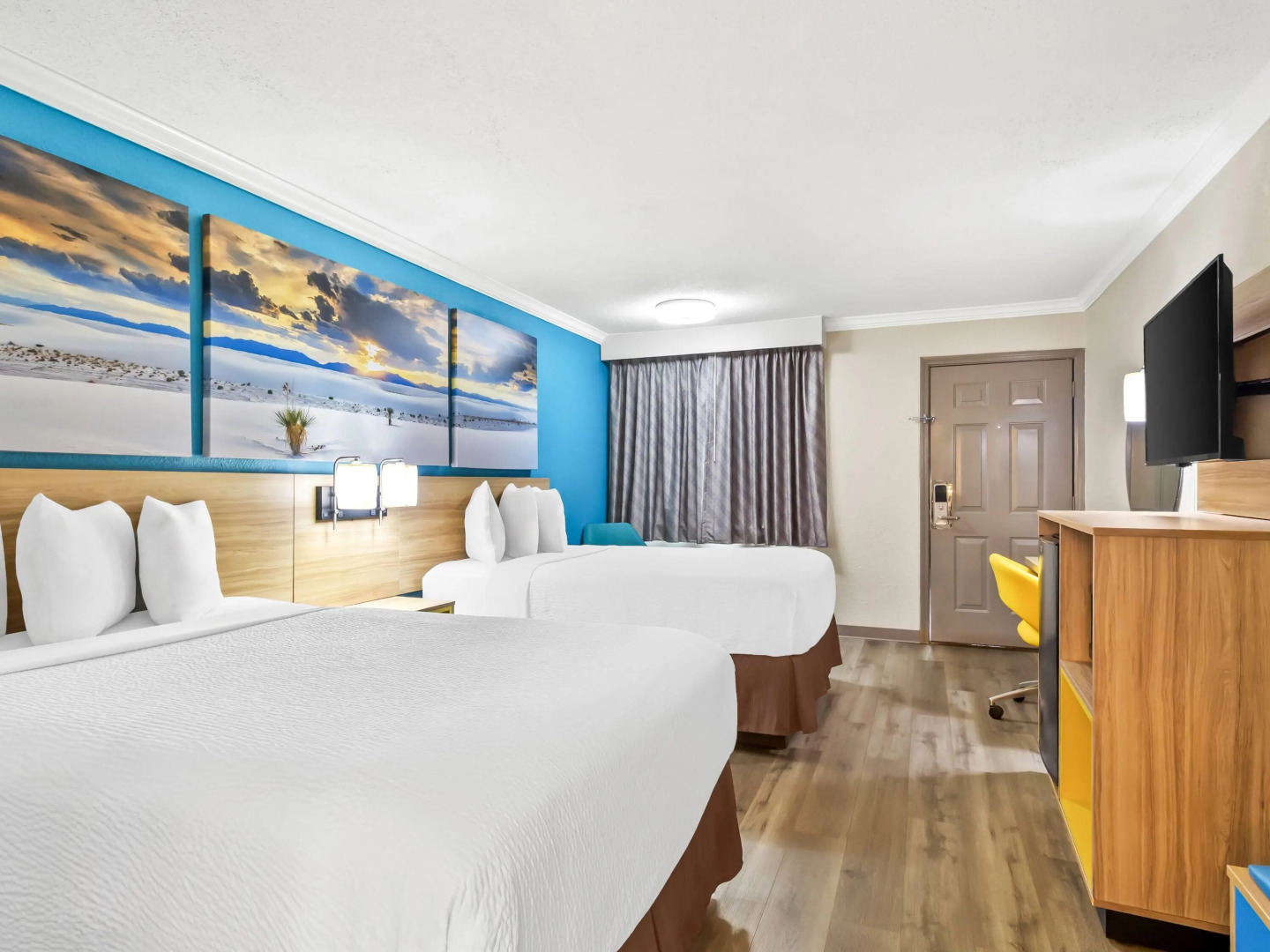 Photo - Days Inn by Wyndham Houston East