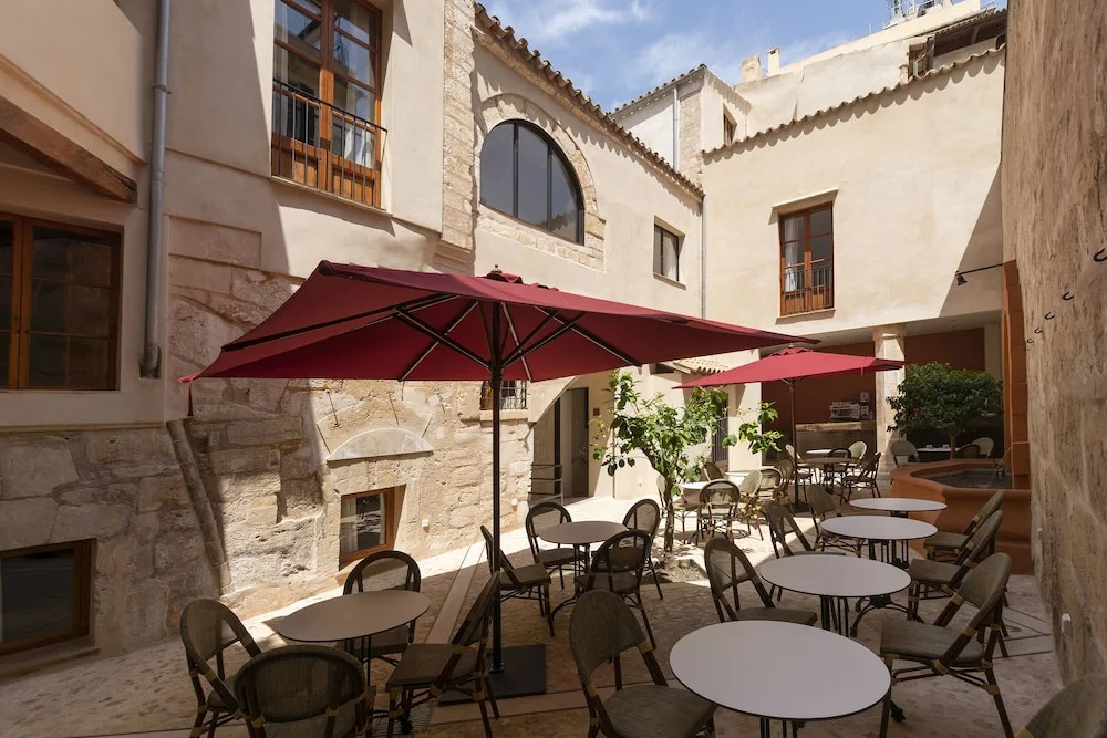 Photo - Hotel Can Cirera