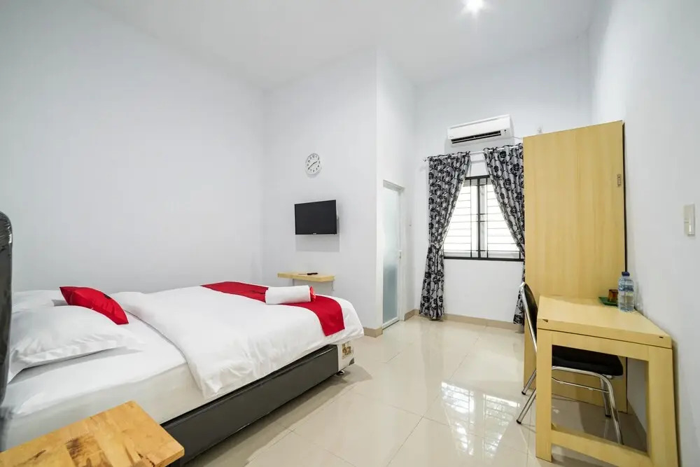 Foto - RedDoorz Plus near Thamrin Plaza Medan