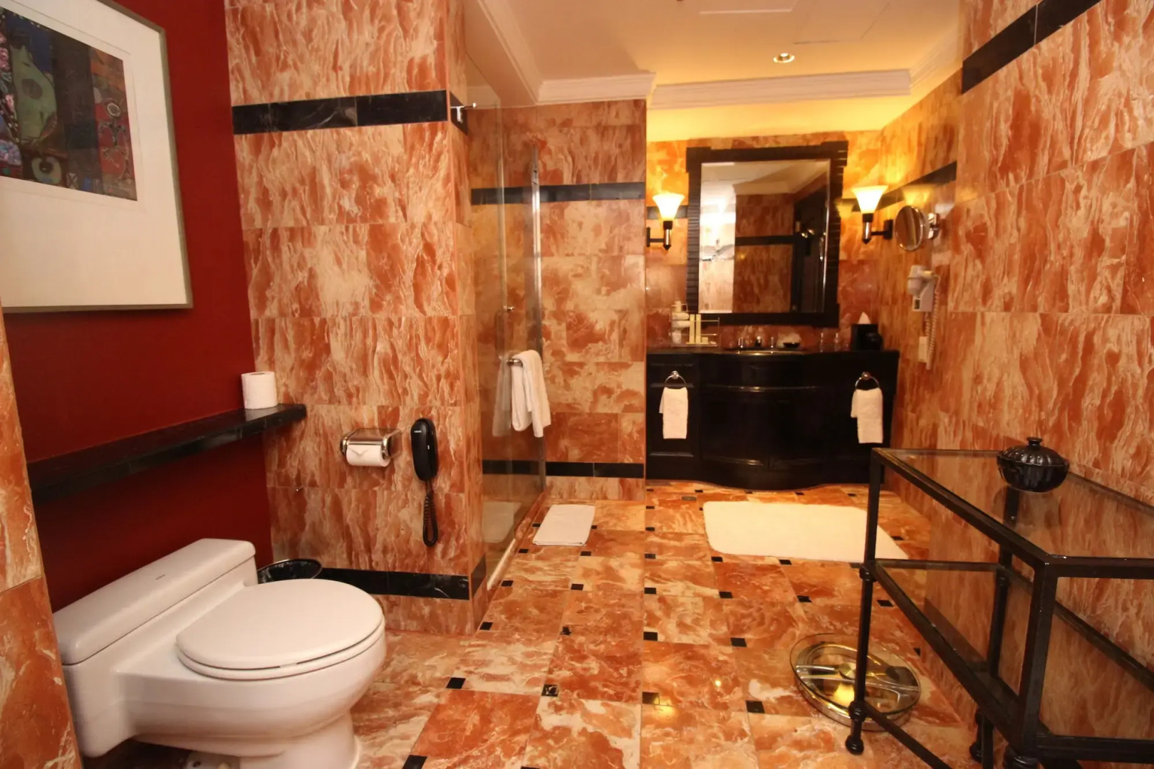 Photo - Diamond Hotel Philippines