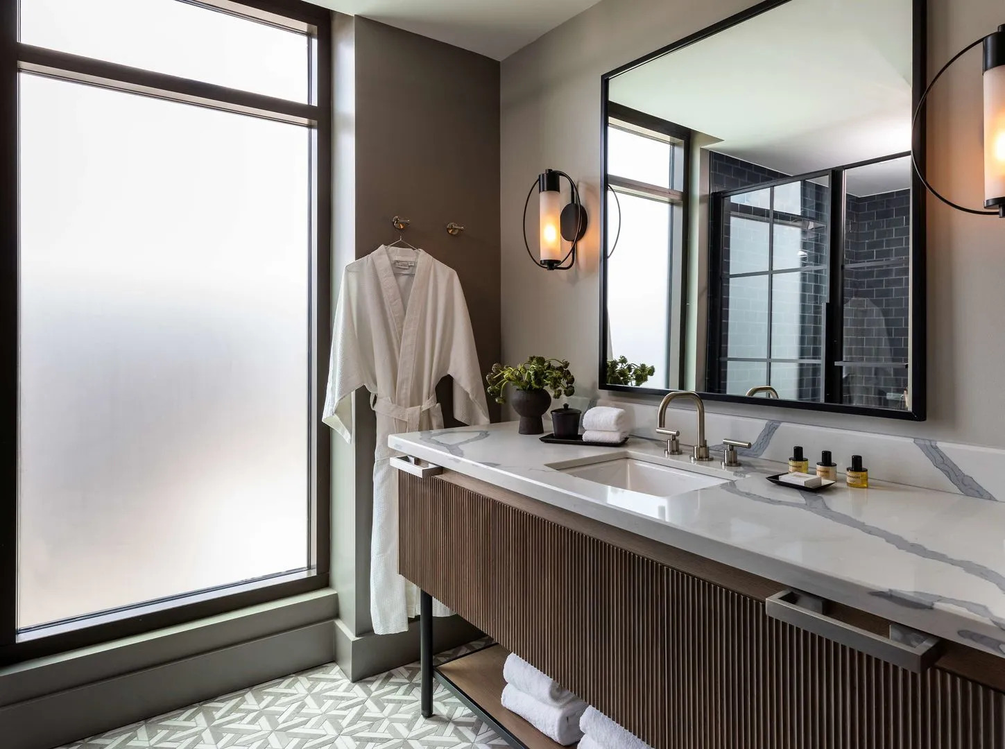 Photo - Thompson Savannah, by Hyatt