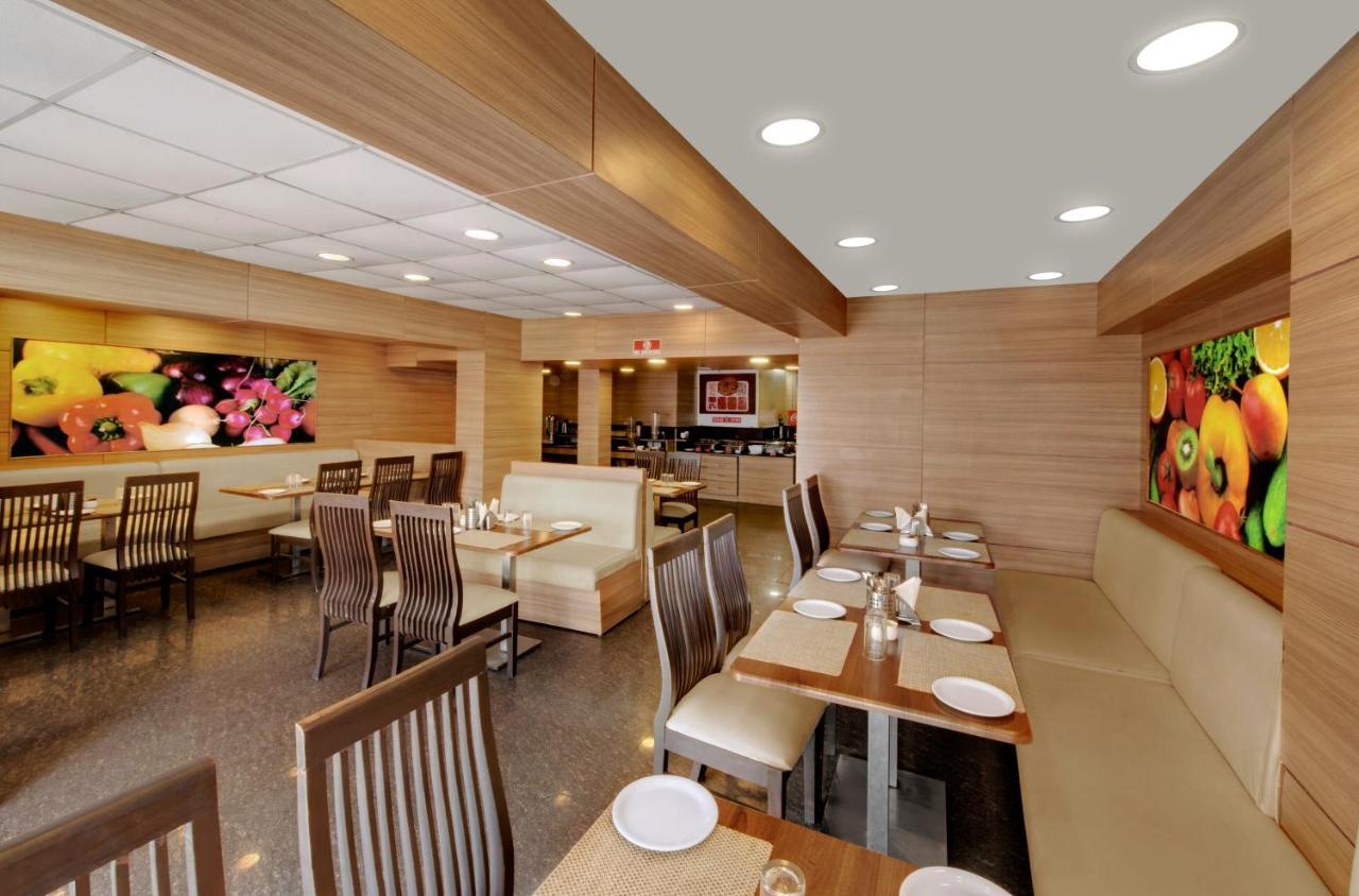 Foto - Central Beacon Hotel Surat