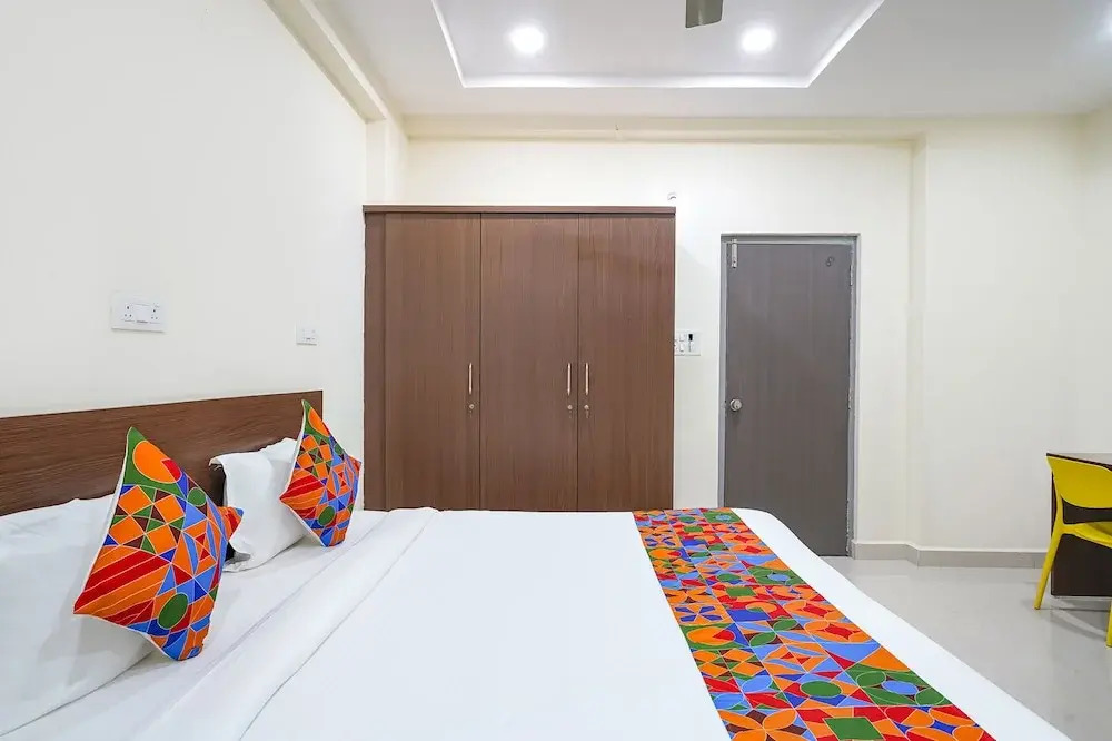 Foto - FabHotel Frendz - Nr Hitech City Metro Station