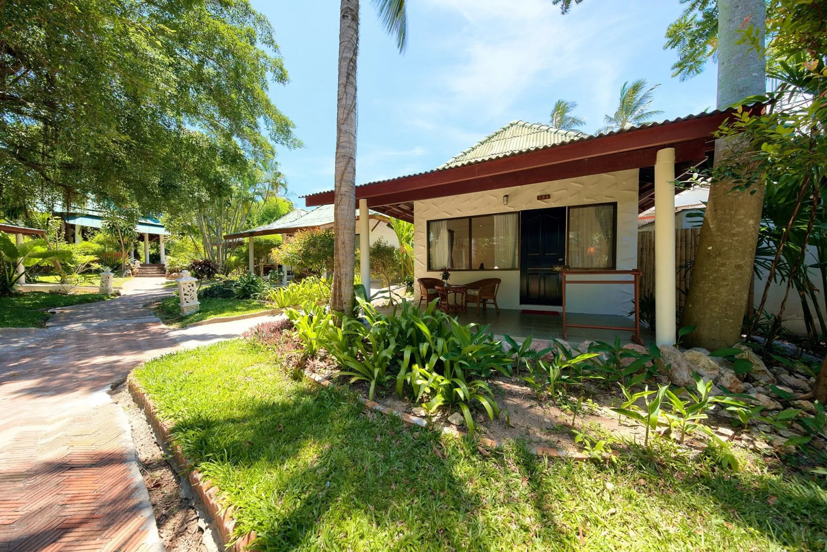 Photo - Crystal Bay Yacht Club Beach Resort