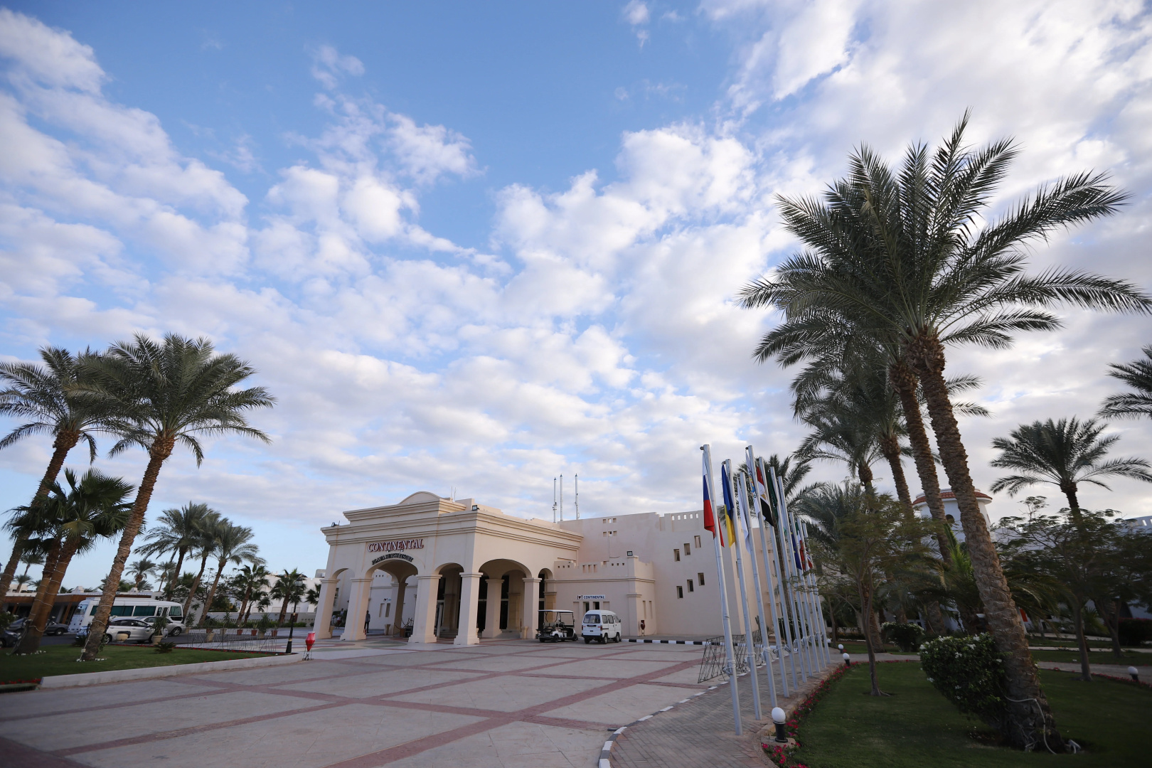 Foto - Continental Plaza Beach Resort