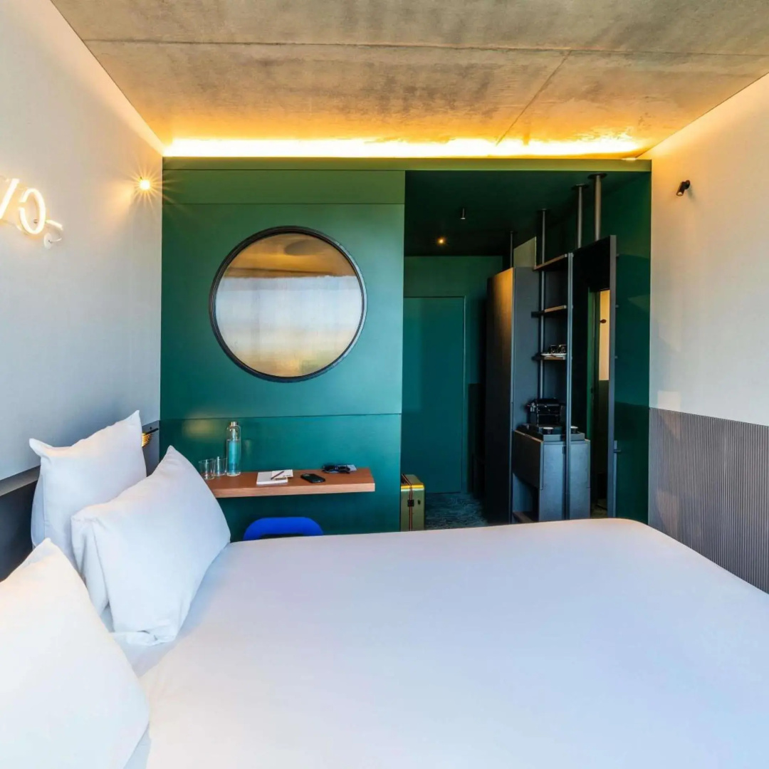 Photo - TRIBE Paris Clichy