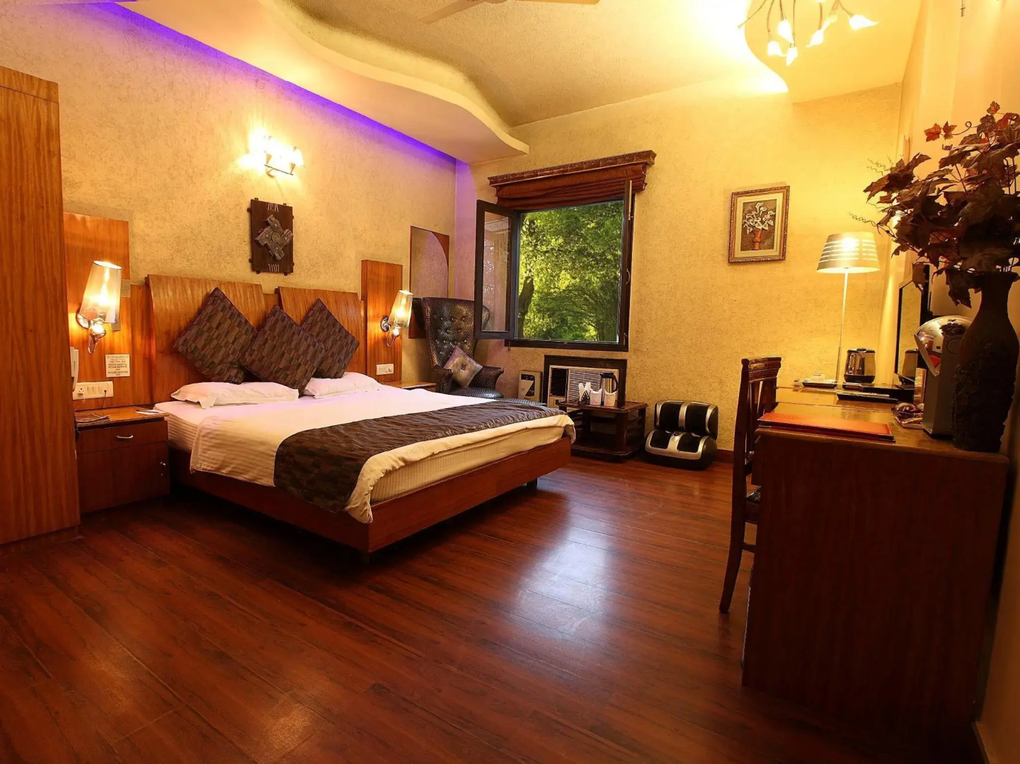 Photo - Royal Castle Grand