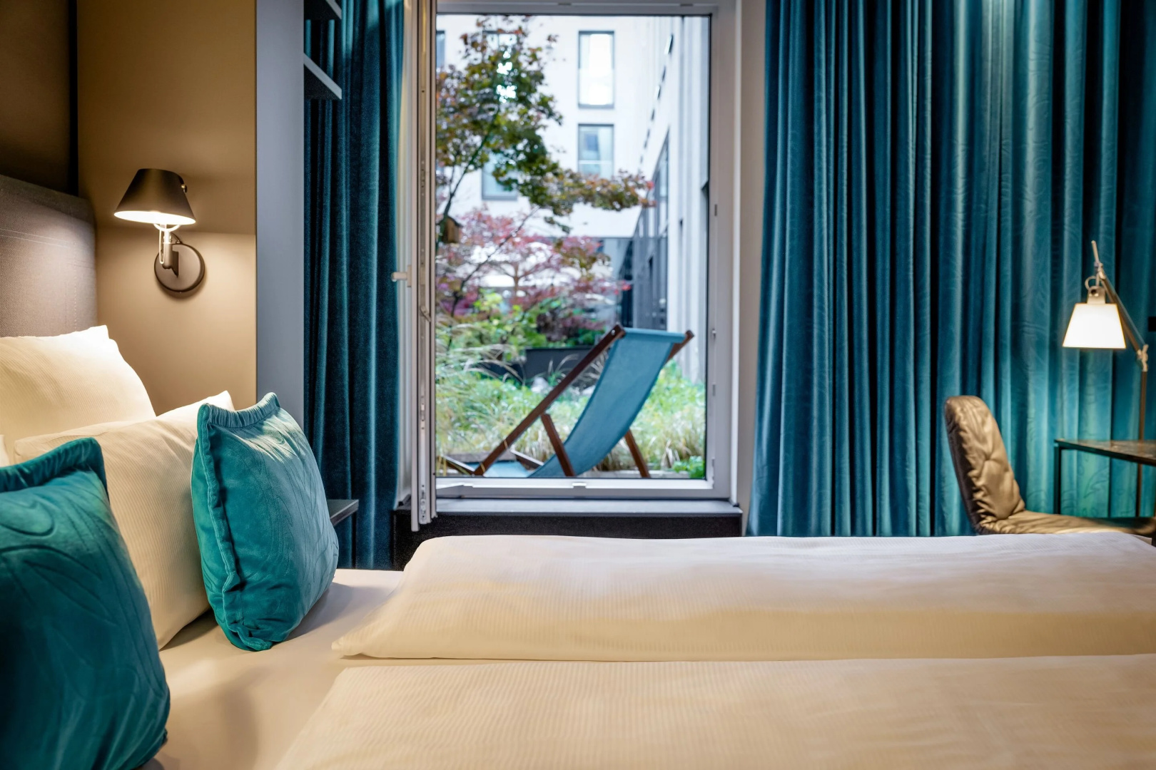 Photo - Motel One Berlin-Alexanderplatz