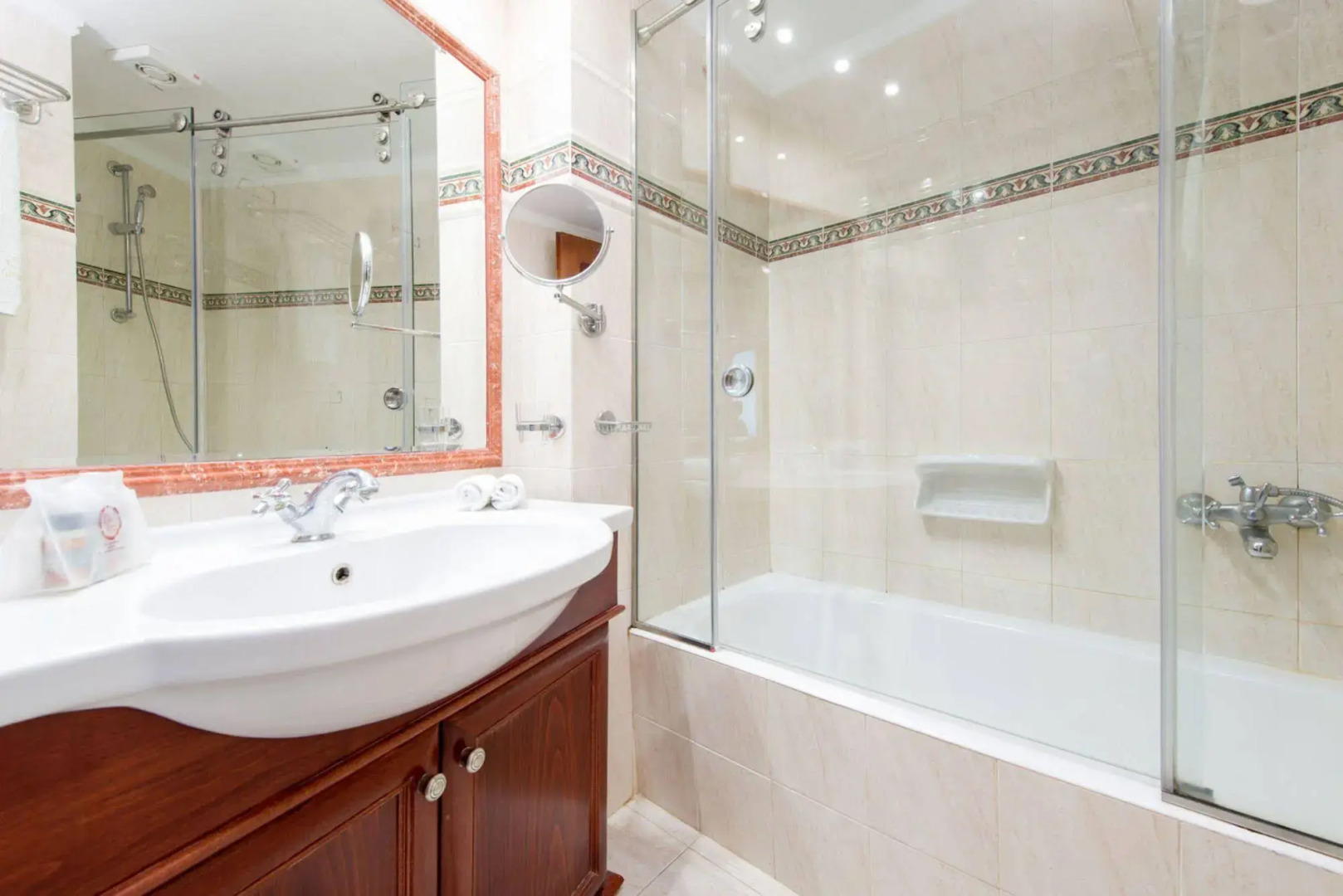 Foto - Villa Renos Hotel