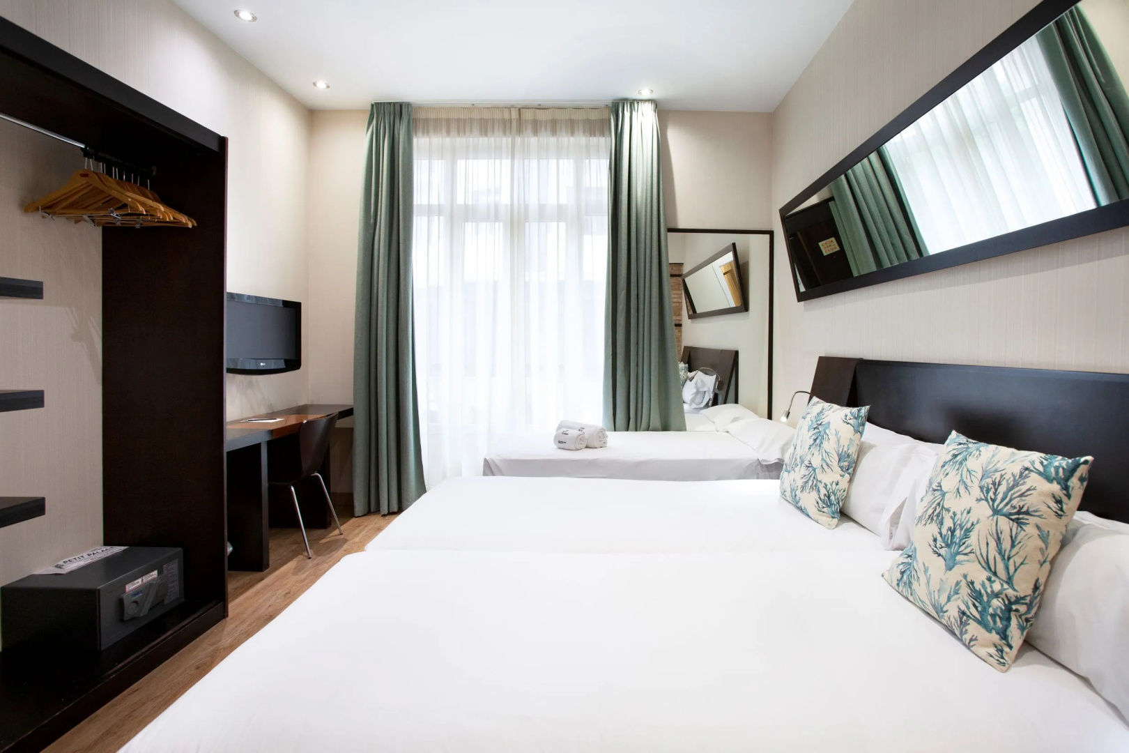 Photo - Petit Palace Ruzafa Hotel