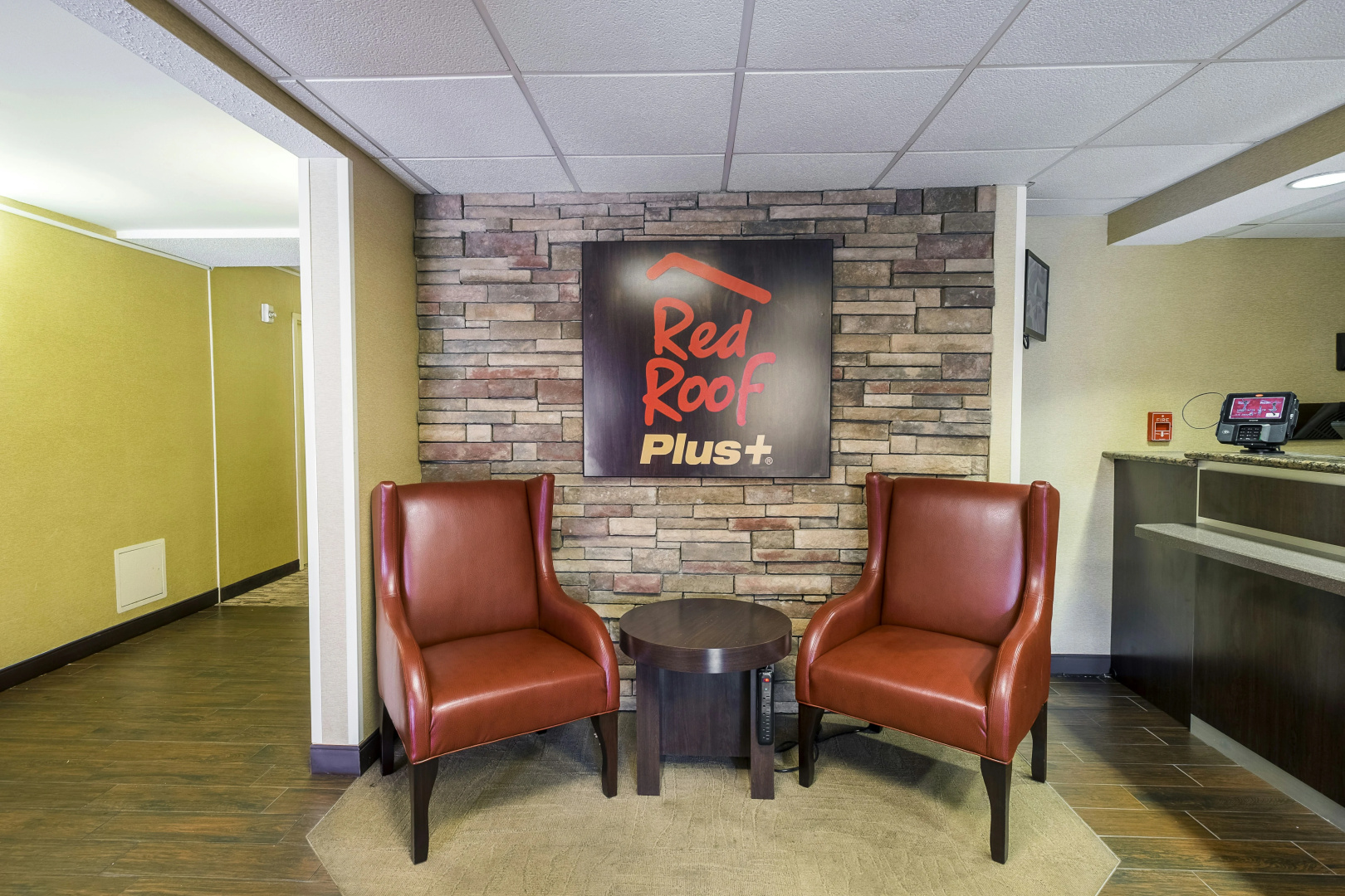 Photo - Red Roof Inn PLUS+ Boston - Woburn/ Burlington