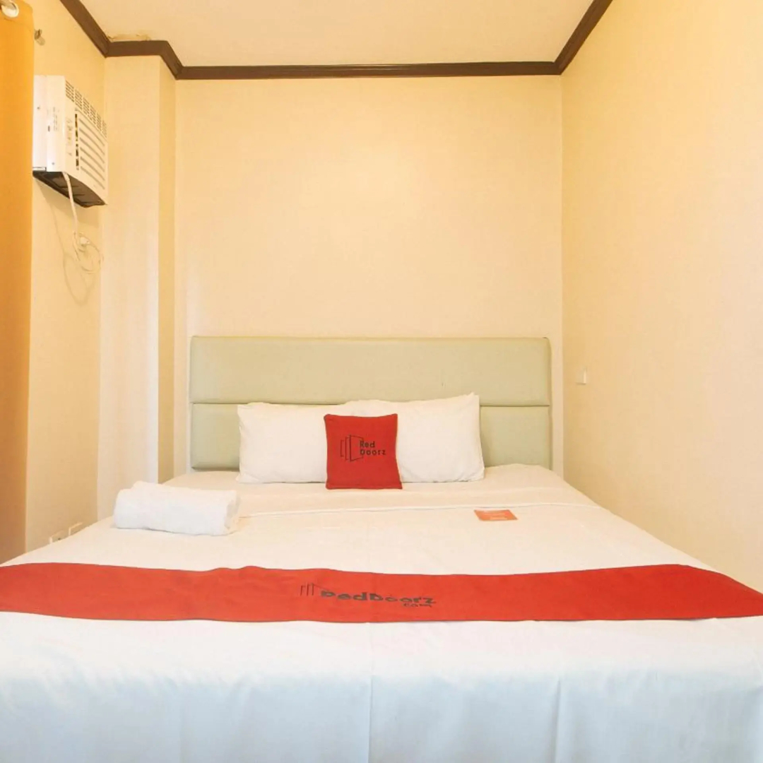 Foto - RedDoorz Plus New Era Budget Hotel Mabolo former RedDoorz near Landers Superstore Cebu City